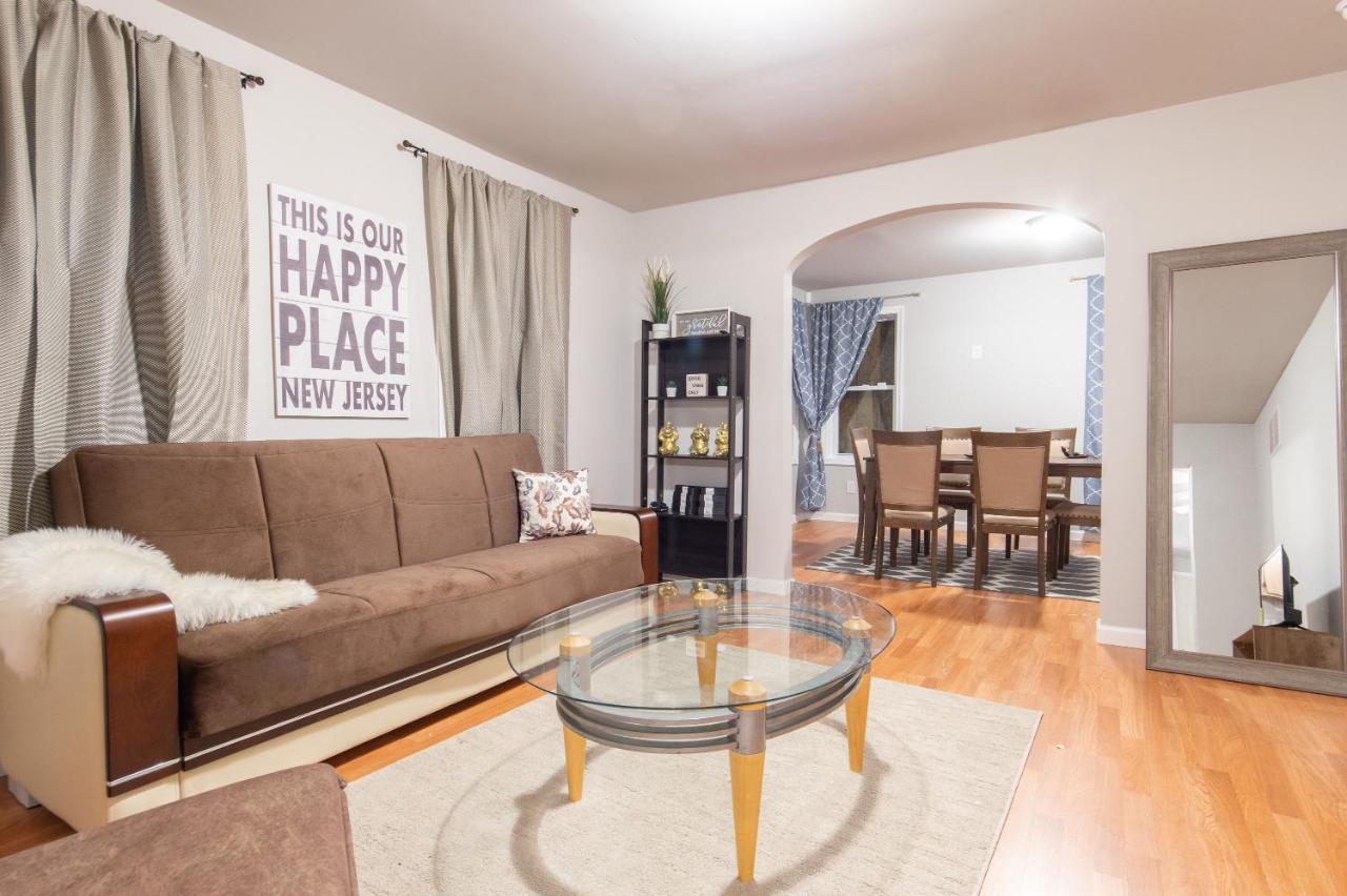 Cheerful 3-Bedroom Home Up To 9 Guest Атлантик Сити Екстериор снимка